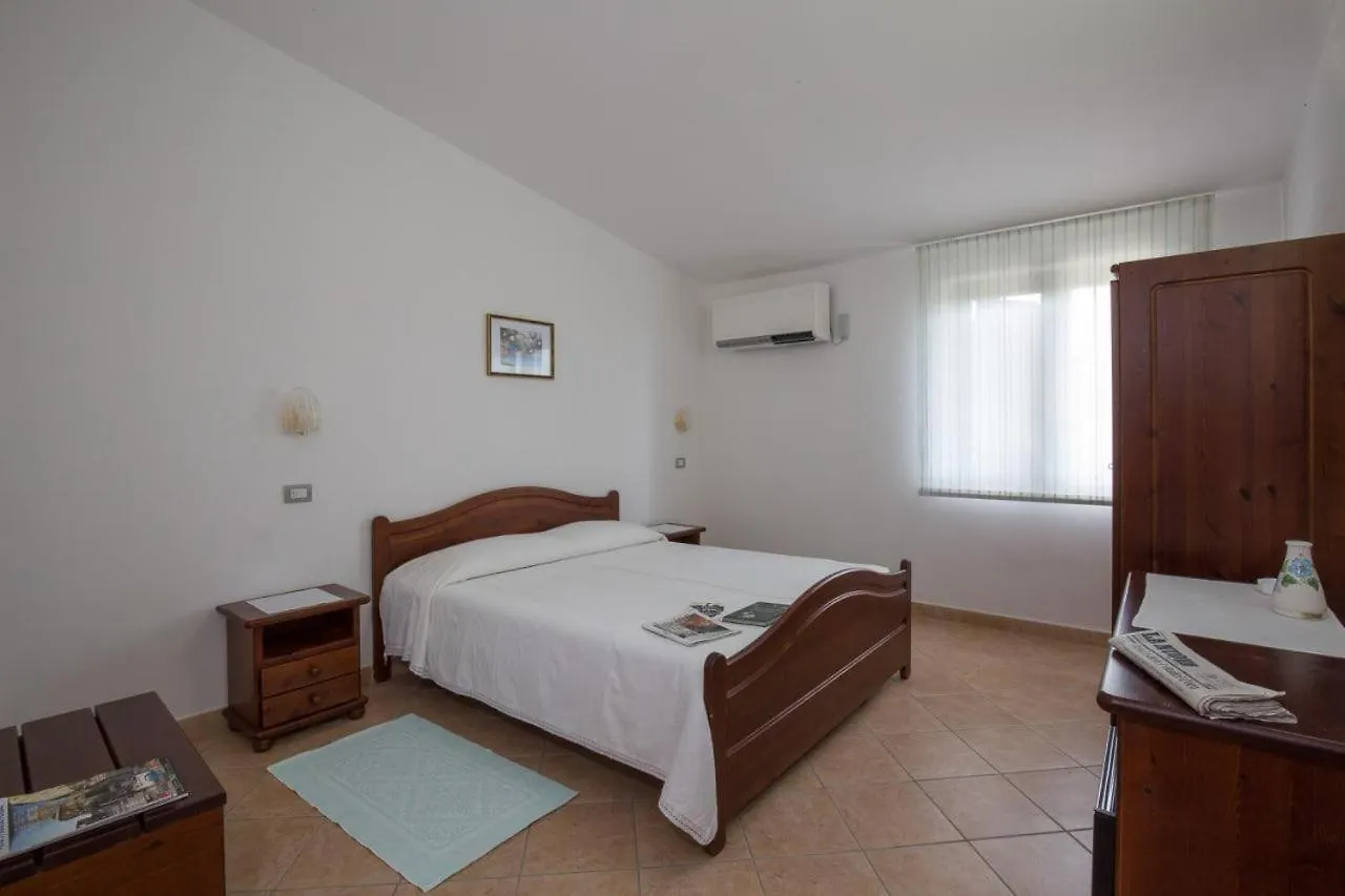 Hotel Ispinigoli Dorgali 3*,